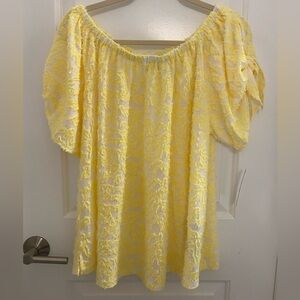 DARLING Zac & Rachel LARGE flowy off the shoulder top in “sunshine”. NWT